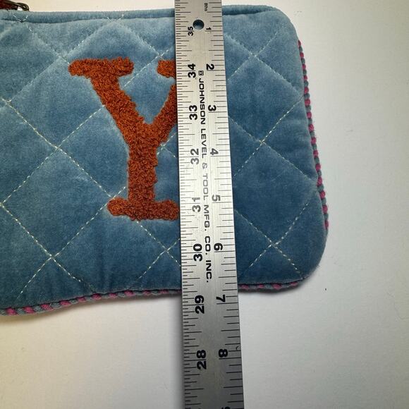 Hand embroidered initial velvet pouch with tassel and the letter ‘Y’ - Picture 7 of 7